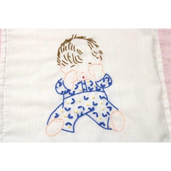 Vintage Hand Embroidered Baby Crib Quilt Pink Children Playing 1980s - Picture 4 of 12